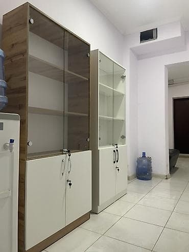 подставка под очки: Компактный книжный шкаф — Подходит для — Офисов салон красоты — 2