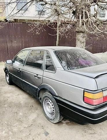 Продажа авто: Volkswagen Passat: 1991 г., 1.8 л, Механика, Бензин, Седан — 8
