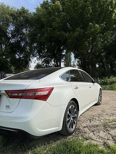 бампер на 124: Toyota Avalon: 2015 г., 2.5 л, Автомат, Гибрид, Седан — 5