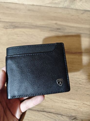 найден кошелек: Портмоне Automobile Lamborghini 
Оригинал 
Натуральная кожа — 6