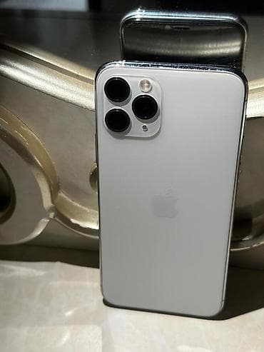 телефон айфлн: IPhone 11 Pro, Б/у, 64 ГБ, Серебристый, Зарядное устройство, Защитное стекло, Кабель, 71 % — 4
