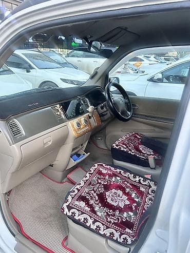 бар авто: Honda Stepwgn: 2002 г., 2 л, Автомат, Бензин, Вэн/Минивэн — 5