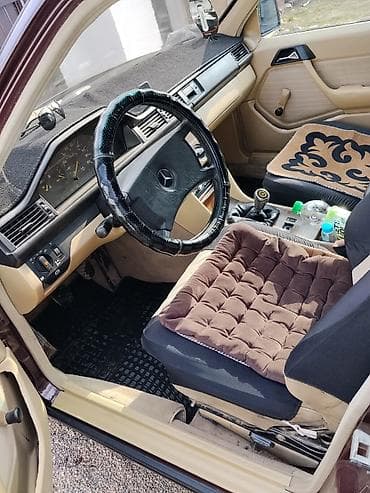 а 190: Mercedes-Benz W124: 1987 г., 2.5 л, Ручные, Дизель, Седан — 3