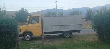 бетонный арык: Mercedes-Benz — 8