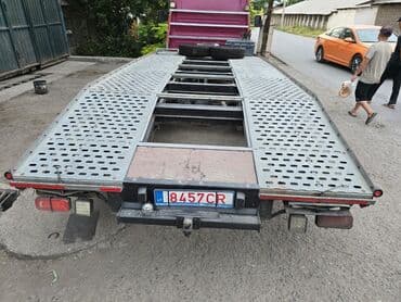 шины шипованные: Эвакуатор, Mercedes-Benz, 2002 г., Ломаная — 3