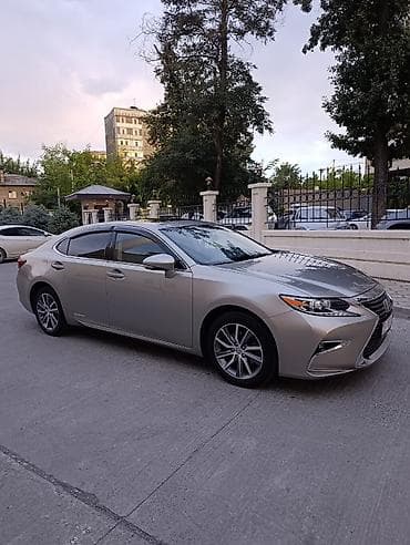 Транспорт: Lexus ES: 2018 г., 2.5 л, Гибрид — 1