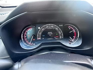 range rower: Toyota RAV4: 2025 г., Бензин — 9