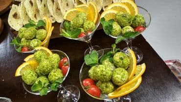 Ищу работу повар универсал в ночную смену. Европа пицца, суши Япония