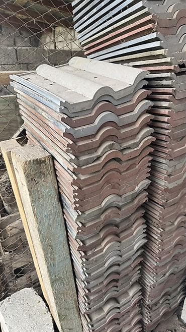 дом шашлык: 2000 сом за все черепицы то что на фотке Черепица цементно‑песчаная — 1