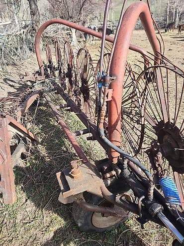 механическая помпа: Грабли-ворошилки колесно-пальцевые (солнечные) - Прицепное навесное — 1