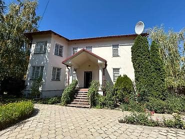 8: Аренда офисов, 540 м², В частном доме, С видом на горы, С отдельной кухней, С отдельным входом — 1