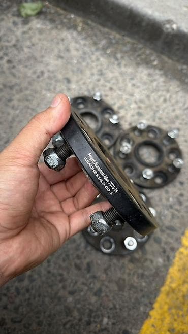 Проставки Toyota Б/у — 3