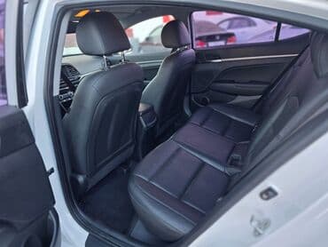 продаю или меняю с доплатой мне: Hyundai Avante: 2018 г., 1.6 л, Автомат, Газ, Седан — 12