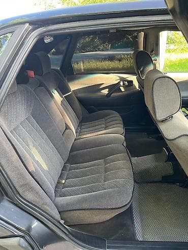 Продажа авто: Volkswagen Passat: 1993 г., 2 л, Механика, Бензин, Седан — 7