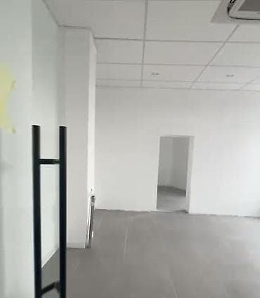 Недвижимость: Сдается в аренду 3 бутика в бывшем Ред Центре (напротив ЦУМа) по ул — 7