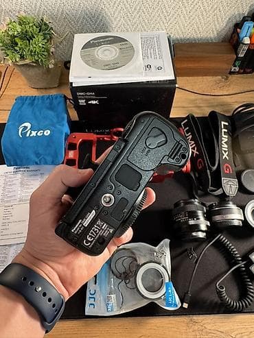 аренда видеокамера: Комплект для фото- и видеосъёмки Panasonic Lumix GH4 Состав набора: - — 4