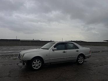 Mercedes-Benz E-Class: 1995 г., 2.2 л, Кол менен иштөөчү, Бензин, Седан — 6