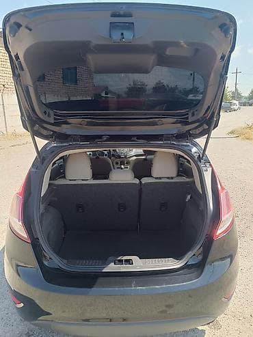 Транспорт: Ford Fiesta: 2018 г., 1.6 л, Автомат, Бензин, Хэтчбэк — 3