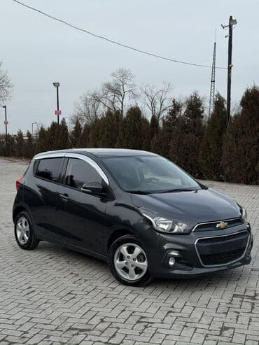 23.5 25 шины бу на фронтальный погрузчик: Chevrolet Spark: 2016 г., 1 л, Автомат, Бензин, Хэтчбэк — 1