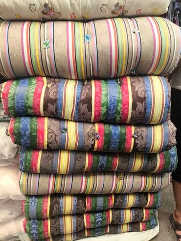 белая ночная сорочка: Комплект махровых халатов в подарочной упаковке. Набор включает два — 4