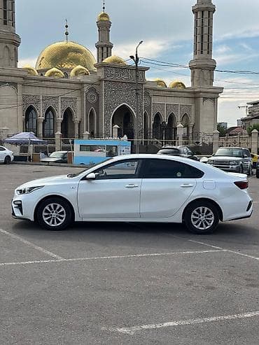 byd e2 2023: Kia K3: 2020 г., 1.6 л, Автомат, Бензин, Седан — 3