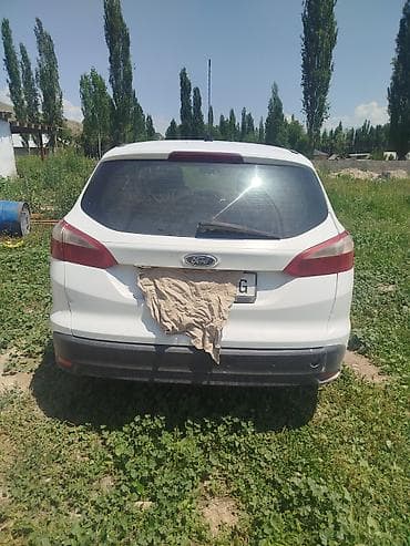 машина мерс с: Ford Focus: 2014 г., 1.6 л, Механика, Бензин, Универсал — 3