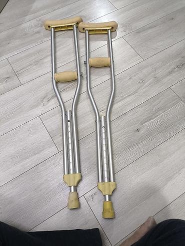 аренда костыли: Костыли размер S. цена 1000 сом — 1