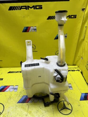 бочек омывателя: Бачок Toyota Б/у, Оригинал, Япония — 1