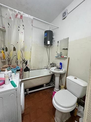 кант комната: 1 комната, 35 м², 105 серия, 1 этаж, Косметический ремонт — 1