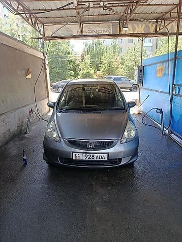 honda corolla: Honda Fit: 2005 г., 1.3 л, Вариатор, Бензин, Хэтчбэк — 1