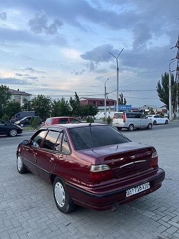 Унаа: Daewoo Nexia: 2008 г., 1.5 л, Кол менен иштөөчү, Бензин, Седан — 4