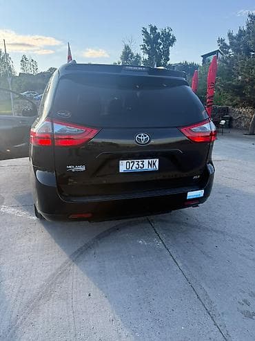 Toyota Sienna: 2020 г., 3.5 л, Автомат, Бензин, Минивэн — 2