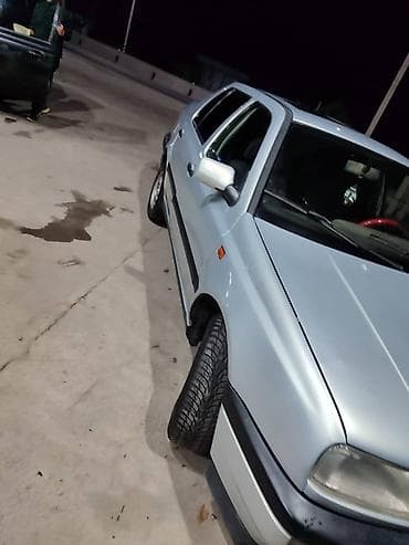 авто венто: Volkswagen Vento: 1992 г., Седан — 5