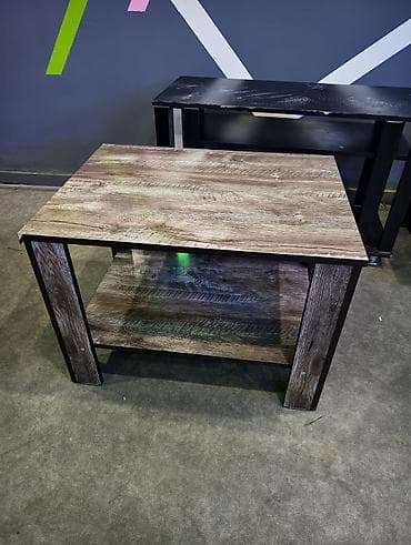 small table: Бу журнальные столики. Разные. Цены от 500 до 2000 — 1