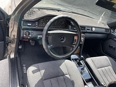 асинхроный двигатель: Mercedes-Benz W124: 1988 г., 2.3 л, Механика, Бензин, Седан — 5