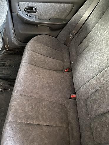 hunda: Hyundai Elantra: 2001 г., Механика, Бензин, Седан — 4