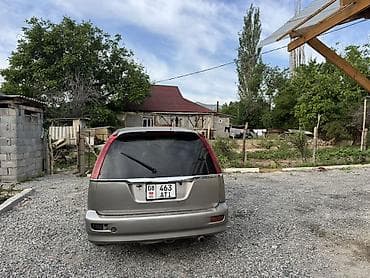 дайхатсу сирион 2008: Honda Stream: 2004 г., Автомат, Бензин, Минивэн — 5