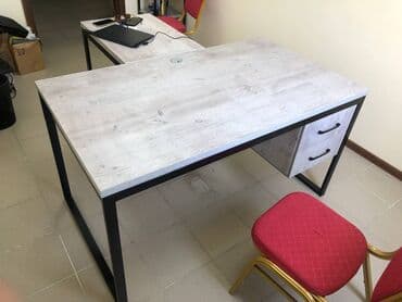 стеклянный стол офисный: Стол лофт офисный 
Делаем на заказ 
Есть наличие — 3