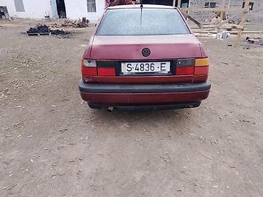 Volkswagen: Volkswagen Vento: 1991 г., Седан — 4
