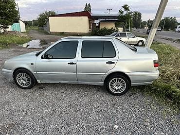 Volkswagen: Volkswagen Vento: 1994 г., 1.8 л, Механика, Газ, Седан — 5