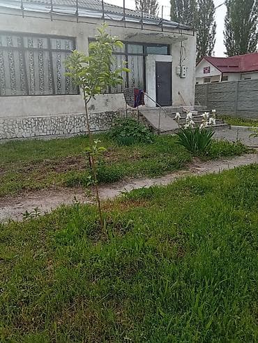 Продается дом с участком. 10сот.вода центральная свет 3фазы. дом из