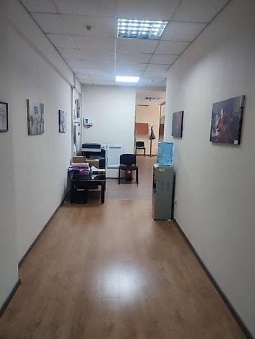 сдаю офис в бизнес центре: Аренда офисов, 266 м², В жилом комплексе, 1 линия, С отдельной кухней, С отдельным входом — 7