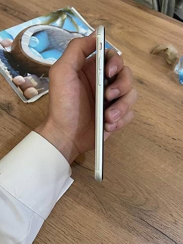 wi: IPhone SE 2020, Б/у, 128 ГБ, Белый, Наушники, Зарядное устройство, Защитное стекло, 100 % — 5