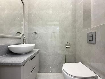 mod: For rent designer 2 bedroom apartment in the golden square. 94 — 5