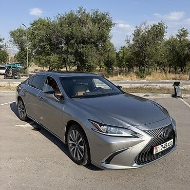 гибрид лабо: Lexus ES: 2020 г., Гибрид — 2