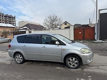 эшка 302: Toyota Ipsum: 2002 г., 2.4 л, Автомат, Газ, Вэн/Минивэн — 4