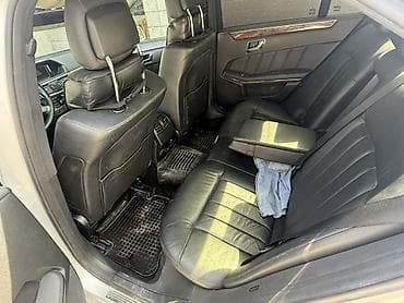 значок на мерс: Mercedes-Benz E-Class: 2011 г., Автомат, Бензин, Седан — 8