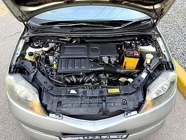 Продажа авто: Mazda Demio: 2004 г., 1.3 л, Автомат, Бензин, Хэтчбэк — 5