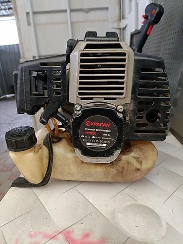 без двигател: Бензокоса «Ураган» (УГРАДН-1,25) с двухтактным бензиновым двигателем — 1