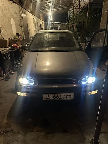 bis vip: Volkswagen Golf: 1994 г., 1.4 л, Механика, Бензин, Хэтчбэк — 4